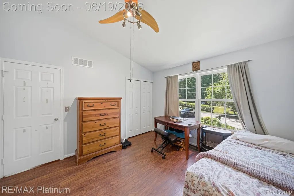 1321 Glen Oak Drive Rose Township MI 48442