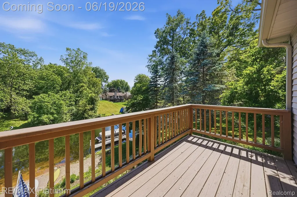 1321 Glen Oak Drive Rose Township MI 48442