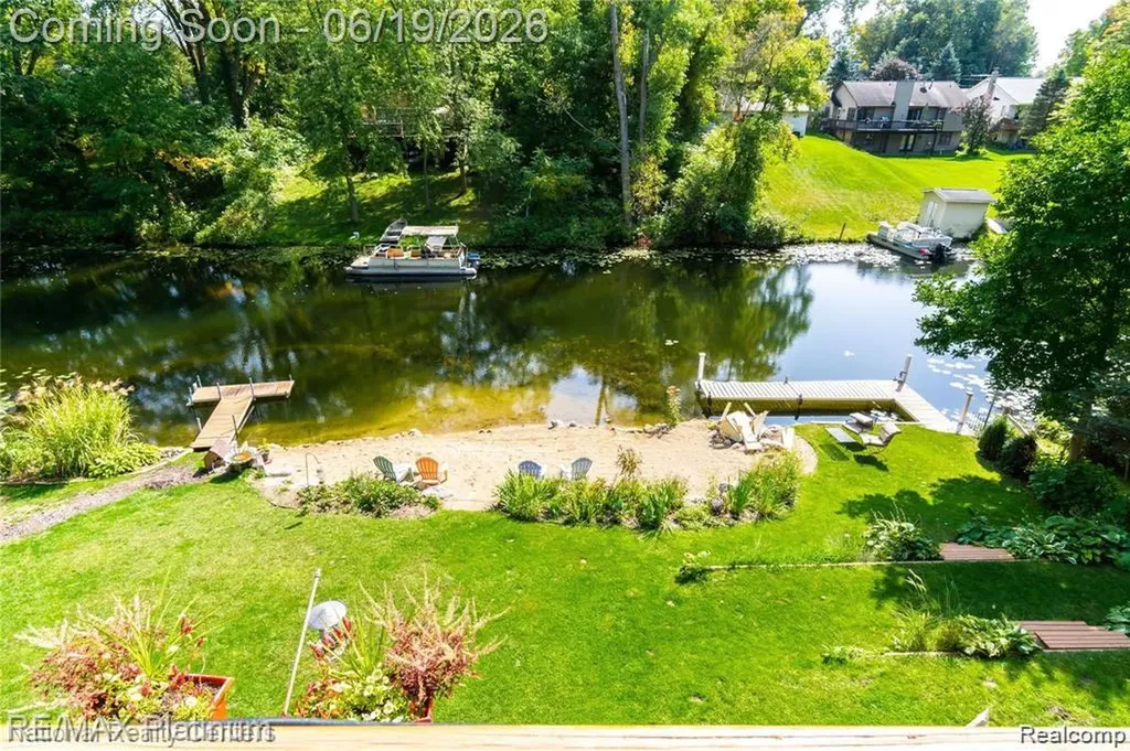 1321 Glen Oak Drive Rose Township MI 48442