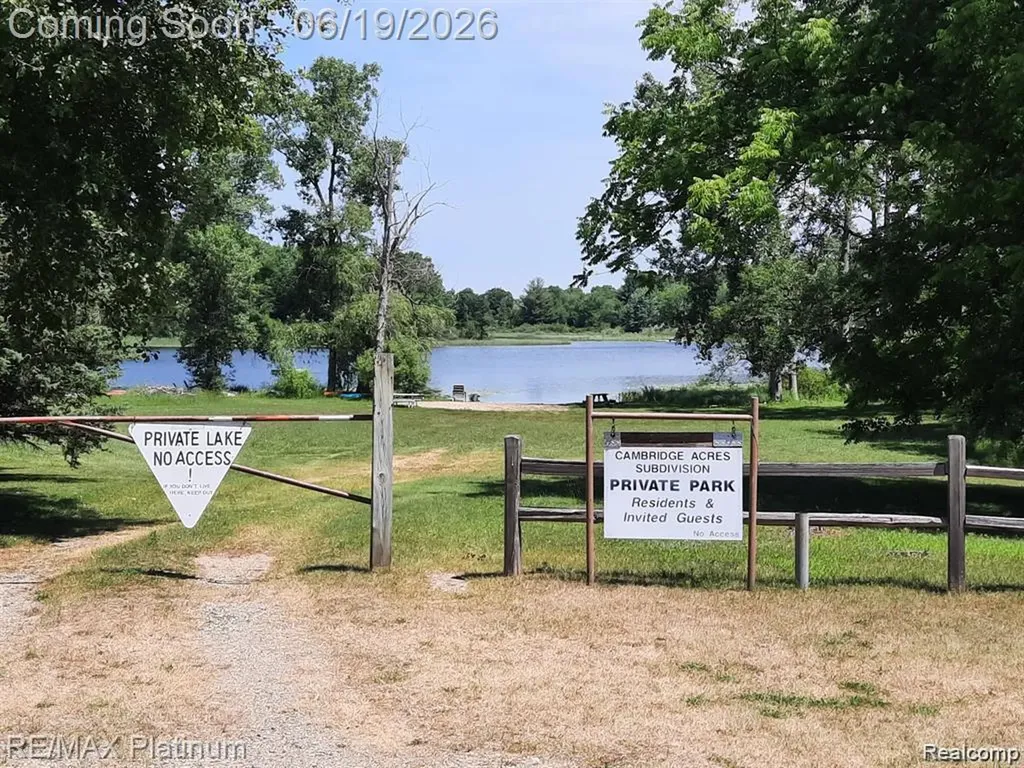 1321 Glen Oak Drive Rose Township MI 48442