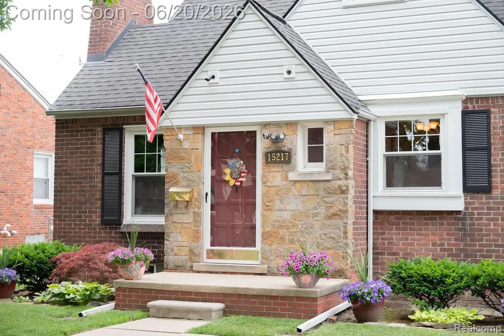 15217 Belmont Avenue Allen Park City MI 48101
