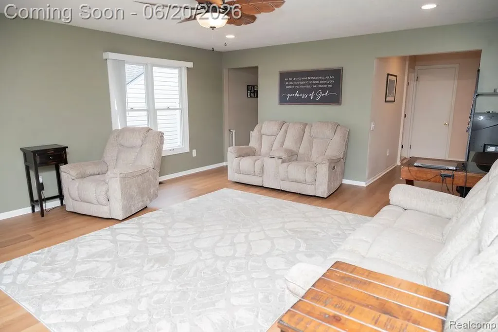15217 Belmont Avenue Allen Park City MI 48101