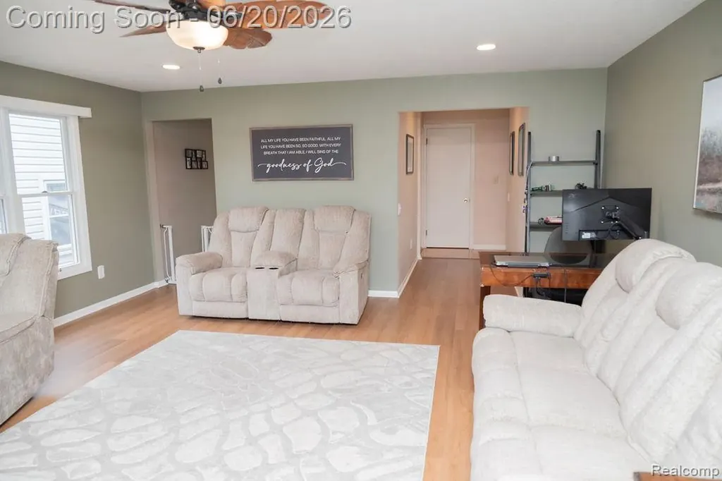 15217 Belmont Avenue Allen Park City MI 48101
