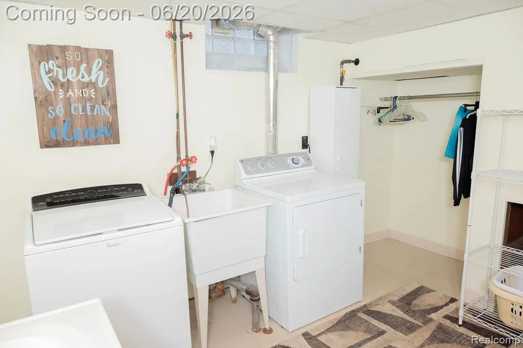 15217 Belmont Avenue Allen Park City MI 48101