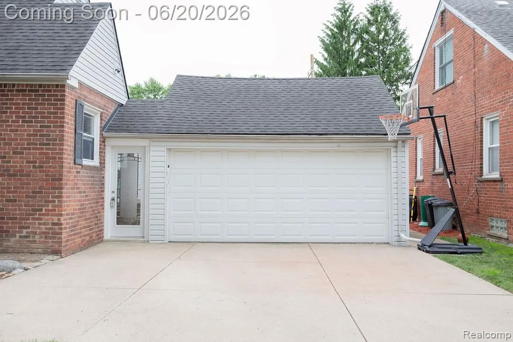 15217 Belmont Avenue Allen Park City MI 48101