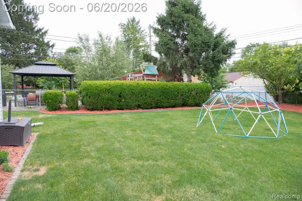 15217 Belmont Avenue Allen Park City MI 48101