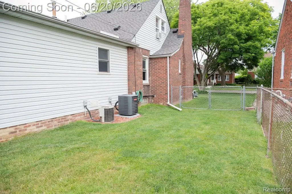 15217 Belmont Avenue Allen Park City MI 48101