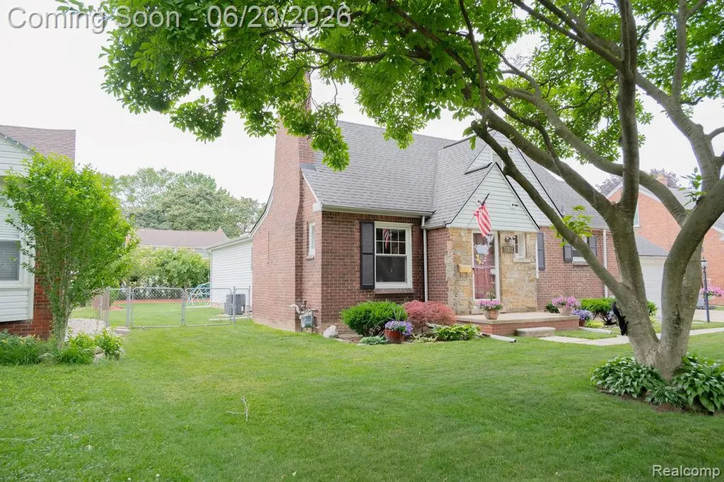 15217 Belmont Avenue Allen Park City MI 48101