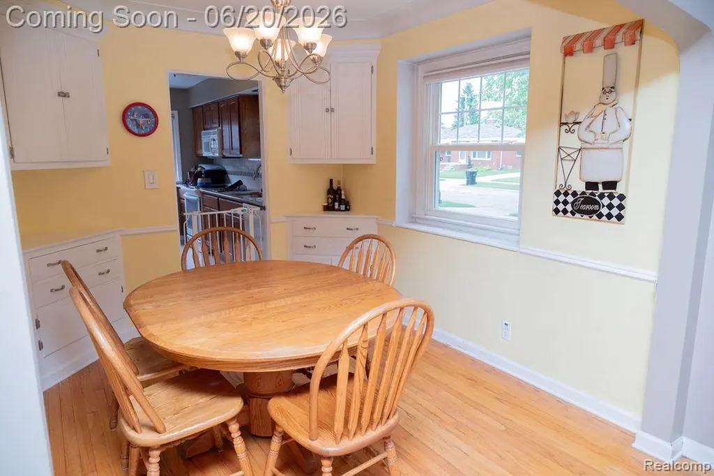 15217 Belmont Avenue Allen Park City MI 48101
