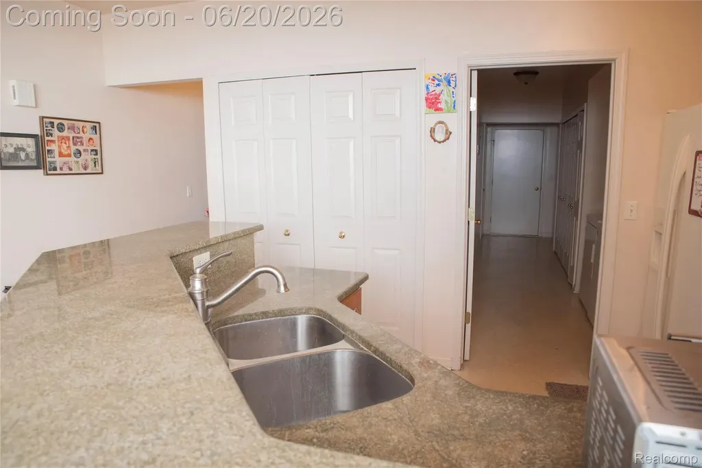 519 Cedar Street Wyandotte City MI 48192