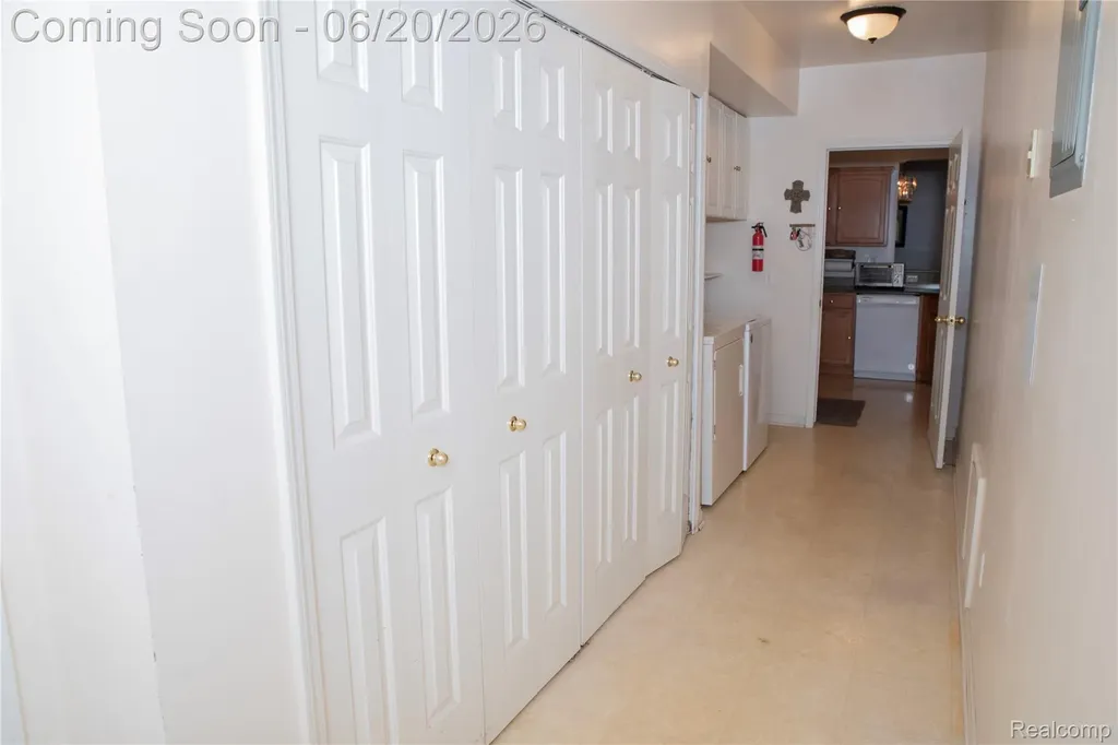 519 Cedar Street Wyandotte City MI 48192