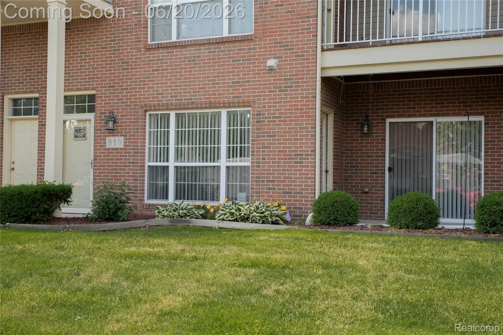 519 Cedar Street Wyandotte City MI 48192