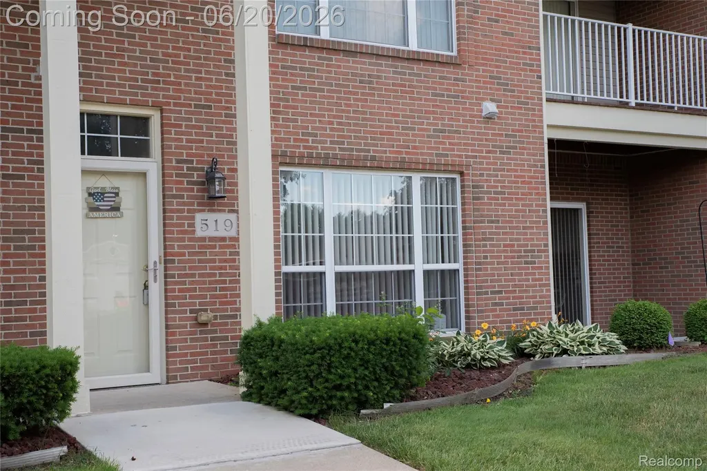 519 Cedar Street Wyandotte City MI 48192