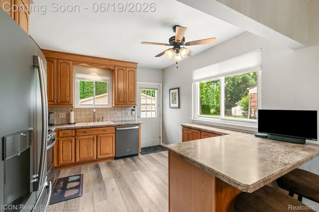 39738 Day Drive E Clinton Charter Township MI 48038