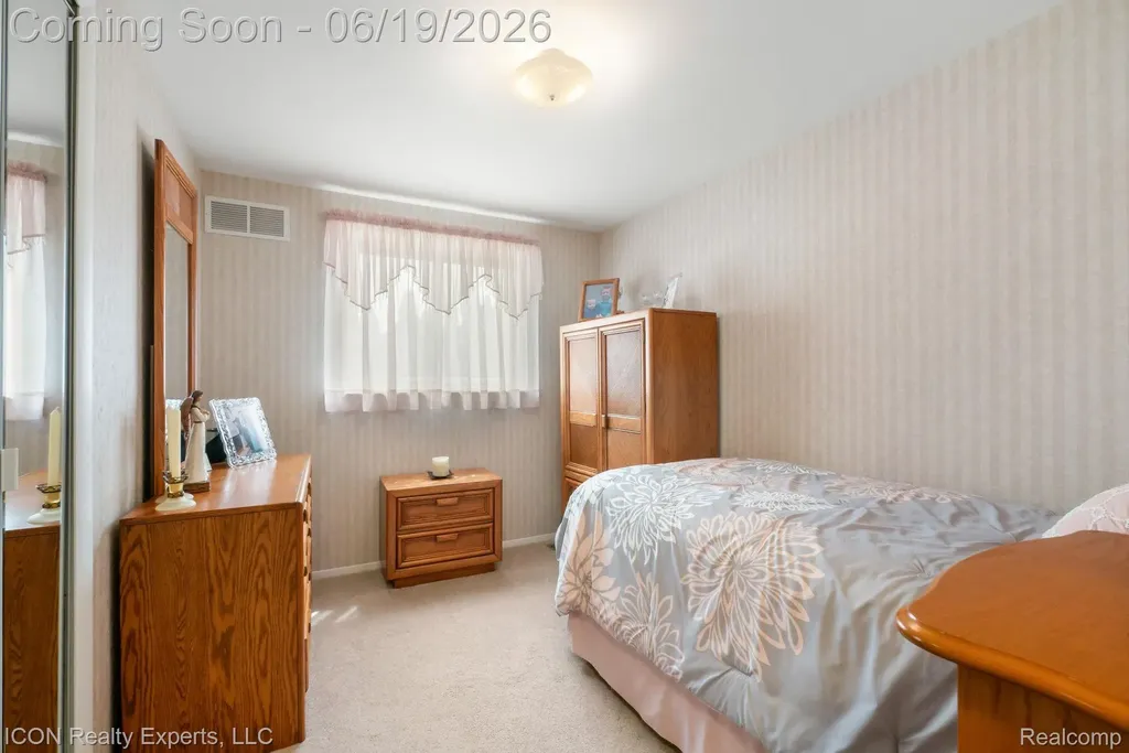 39738 Day Drive E Clinton Charter Township MI 48038