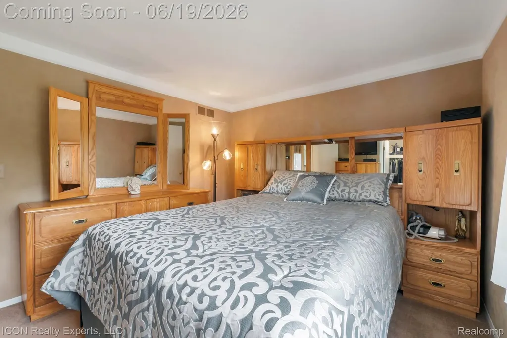 39738 Day Drive E Clinton Charter Township MI 48038