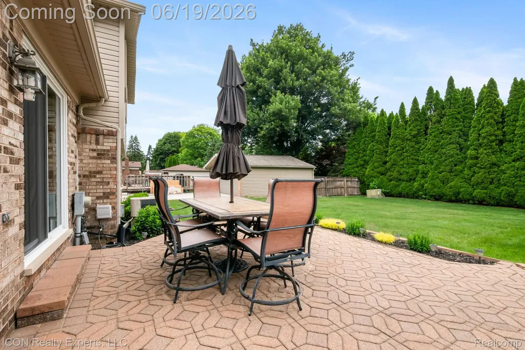 39738 Day Drive E Clinton Charter Township MI 48038