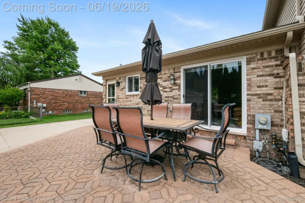 39738 Day Drive E Clinton Charter Township MI 48038
