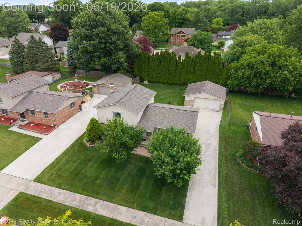 39738 Day Drive E Clinton Charter Township MI 48038