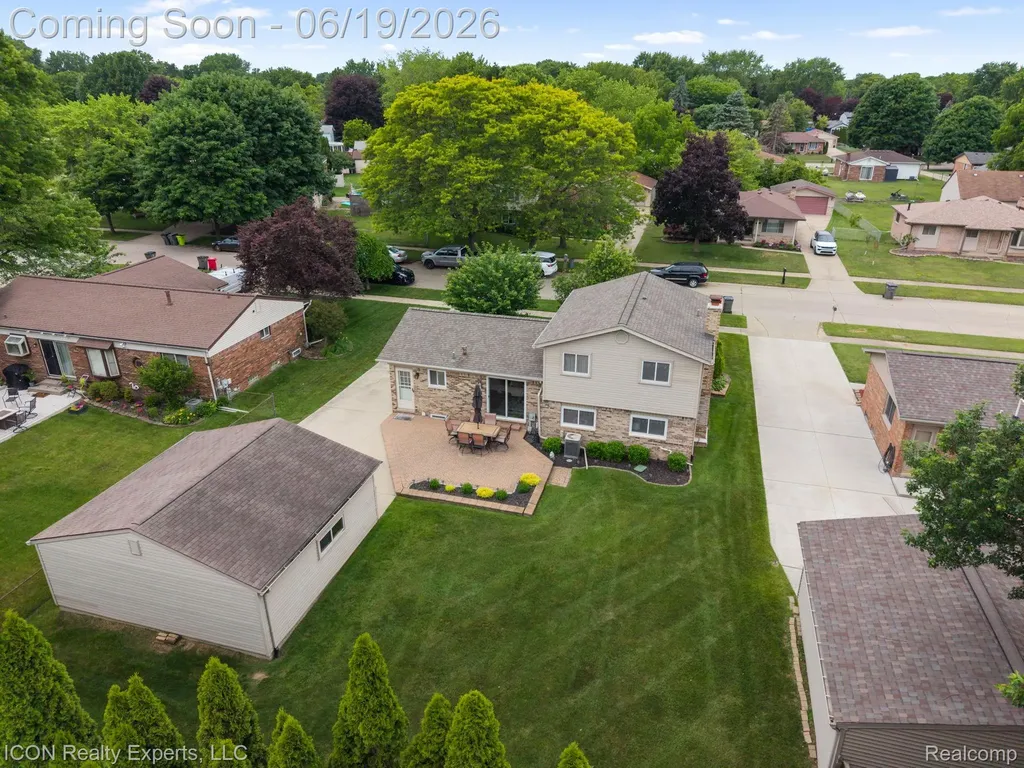 39738 Day Drive E Clinton Charter Township MI 48038
