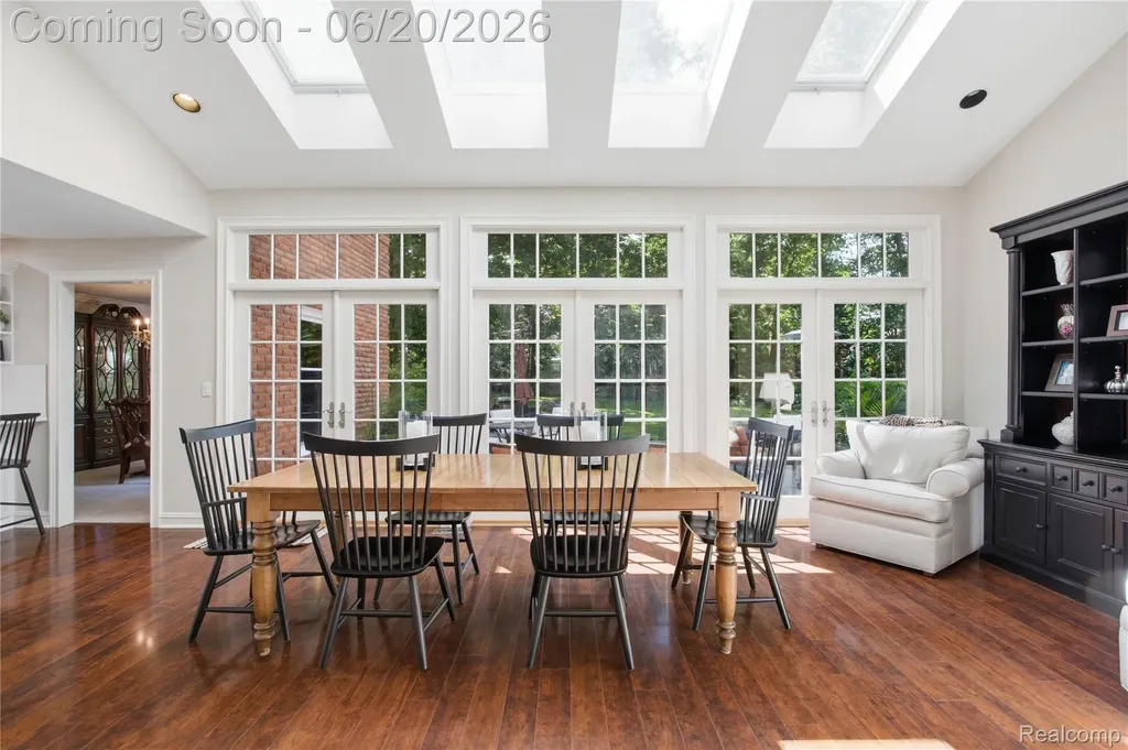 28785 Oak Point Drive Farmington Hills City MI 48331