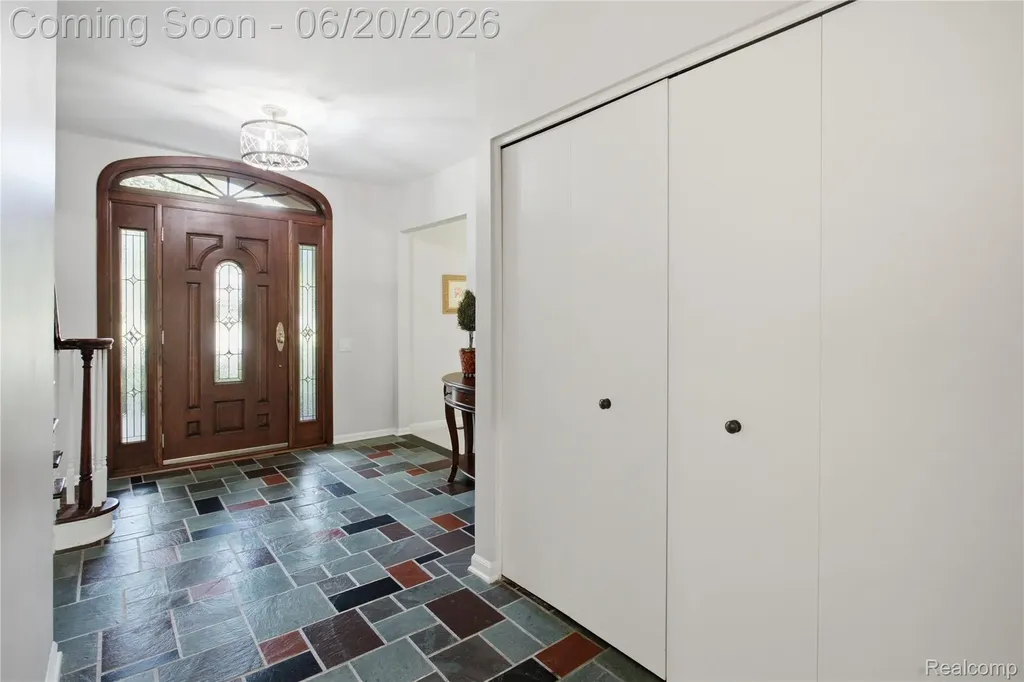 28785 Oak Point Drive Farmington Hills City MI 48331