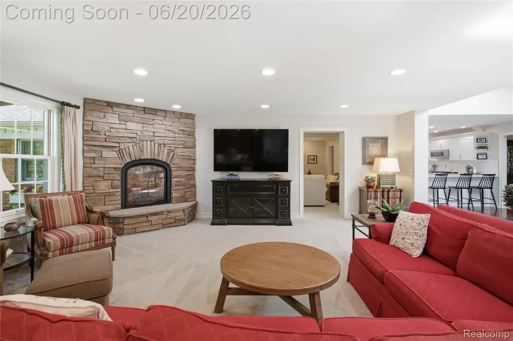 28785 Oak Point Drive Farmington Hills City MI 48331