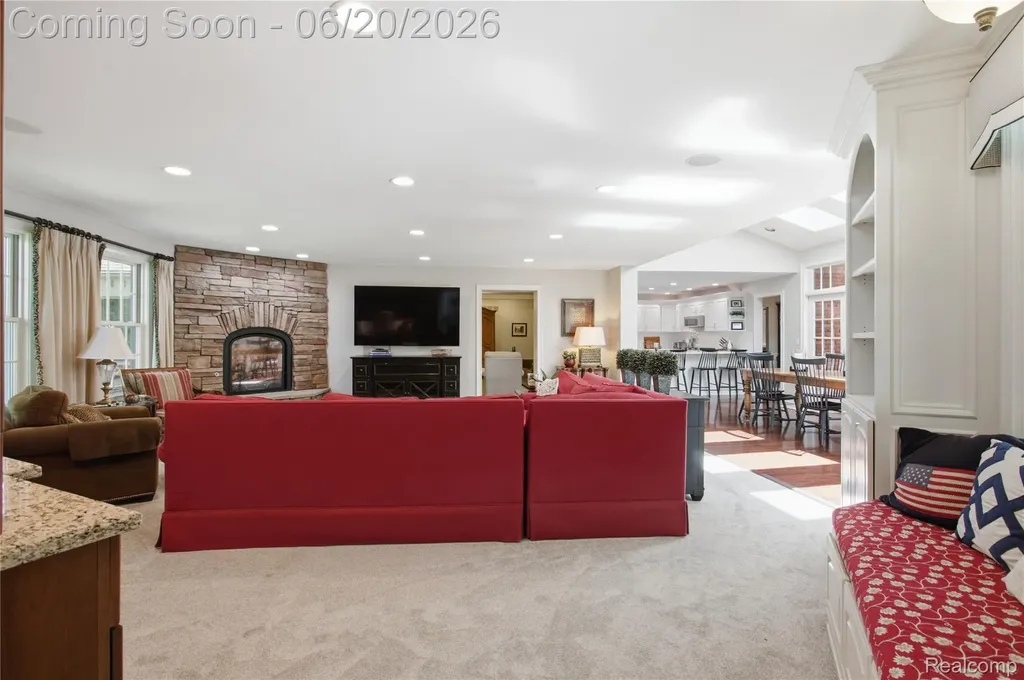 28785 Oak Point Drive Farmington Hills City MI 48331