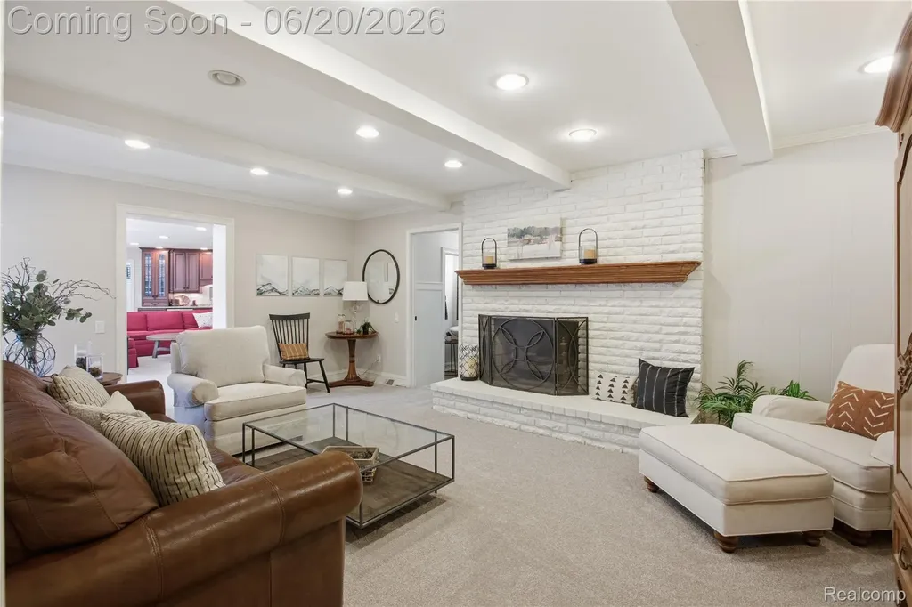 28785 Oak Point Drive Farmington Hills City MI 48331