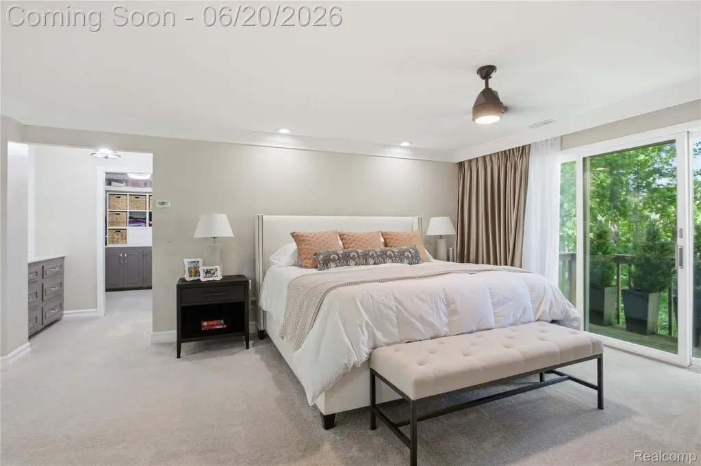 28785 Oak Point Drive Farmington Hills City MI 48331