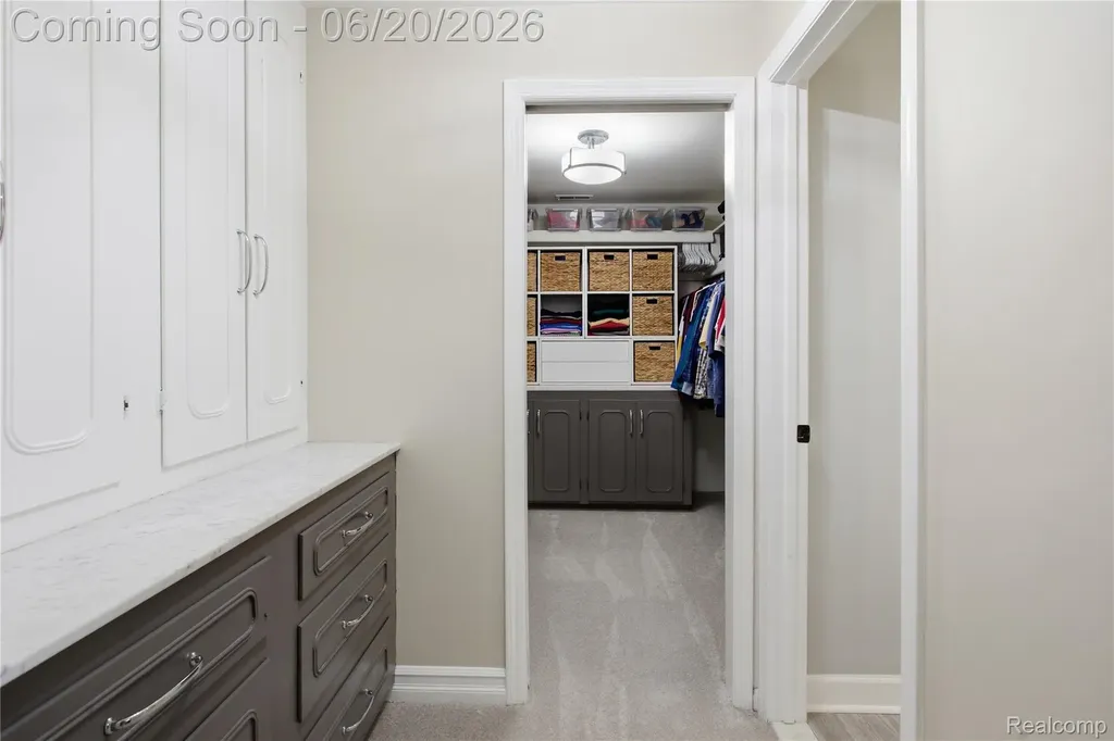 28785 Oak Point Drive Farmington Hills City MI 48331