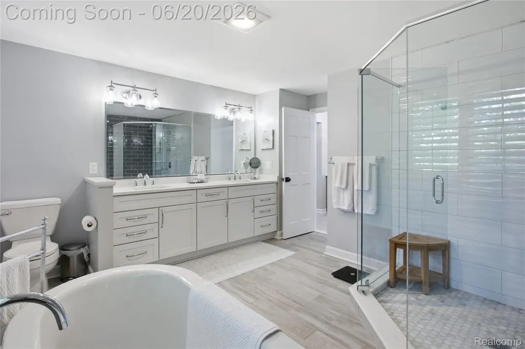 28785 Oak Point Drive Farmington Hills City MI 48331