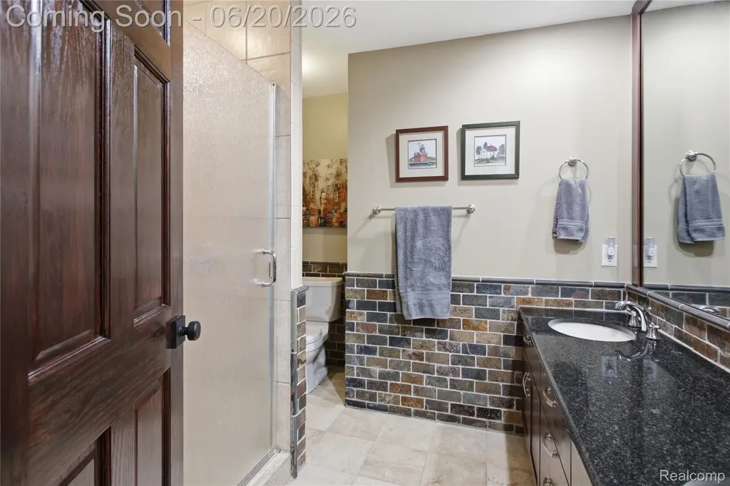 28785 Oak Point Drive Farmington Hills City MI 48331