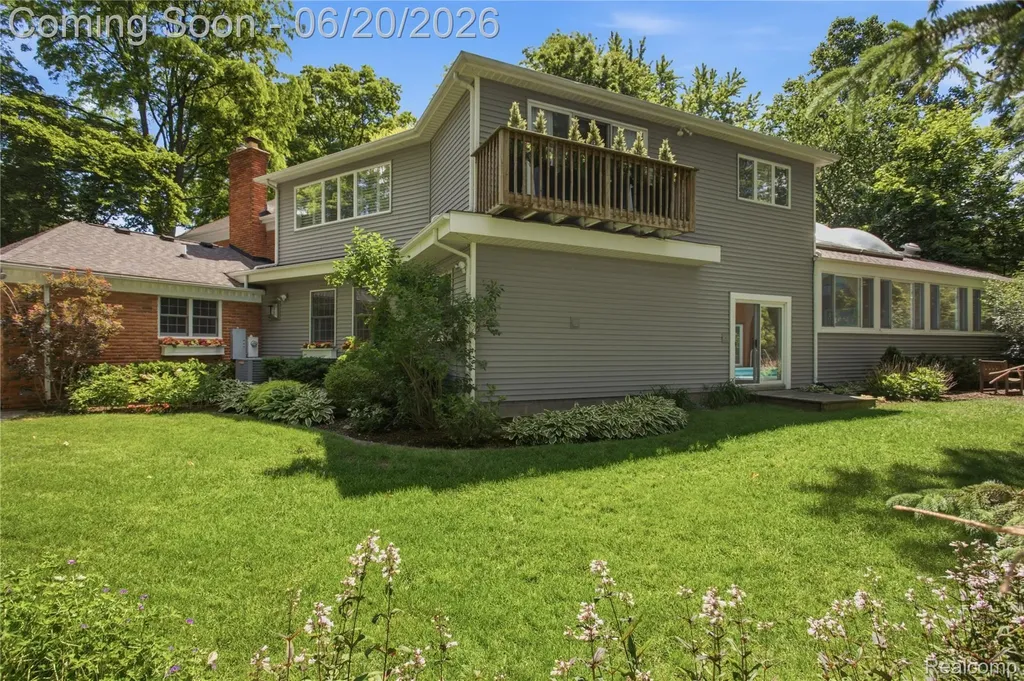 28785 Oak Point Drive Farmington Hills City MI 48331