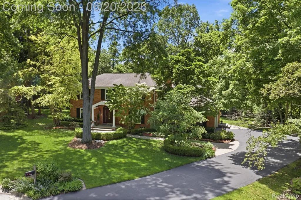 28785 Oak Point Drive Farmington Hills City MI 48331