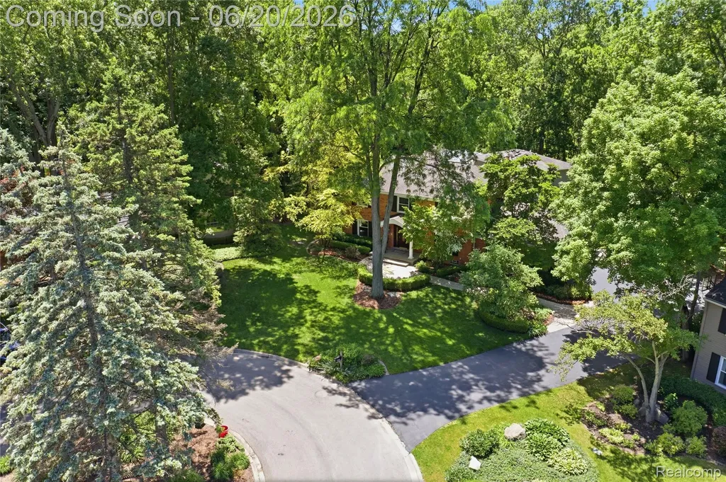 28785 Oak Point Drive Farmington Hills City MI 48331