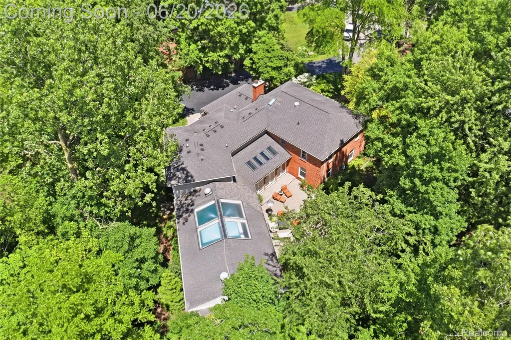 28785 Oak Point Drive Farmington Hills City MI 48331