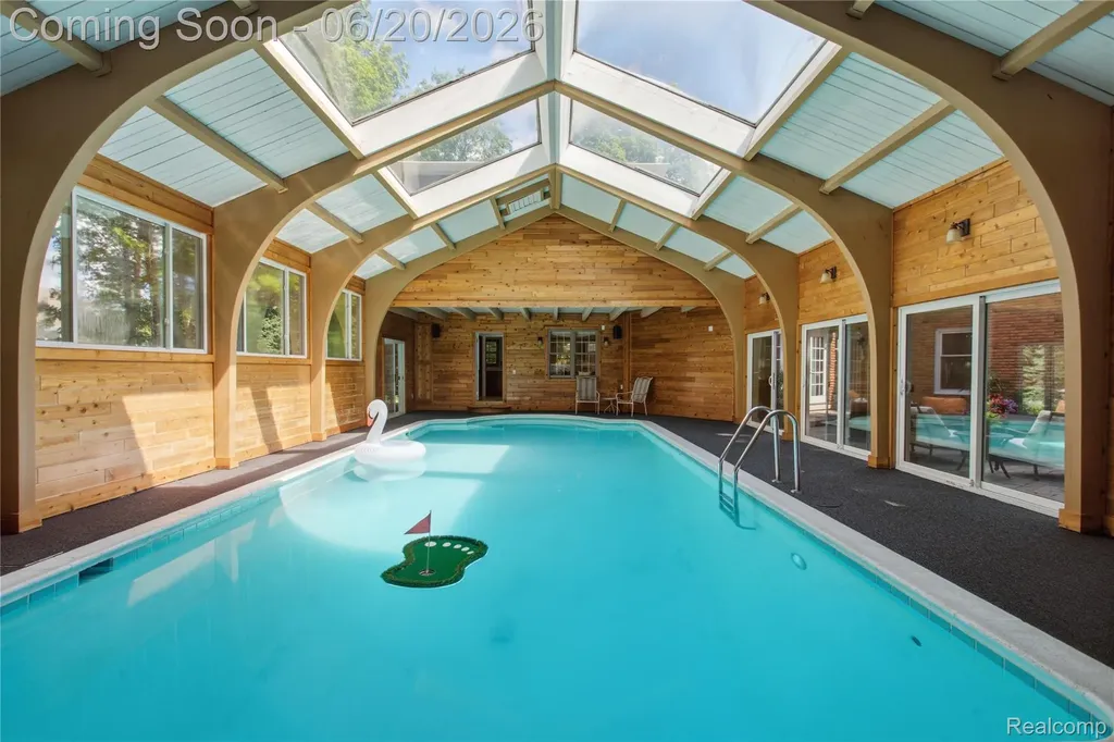 28785 Oak Point Drive Farmington Hills City MI 48331