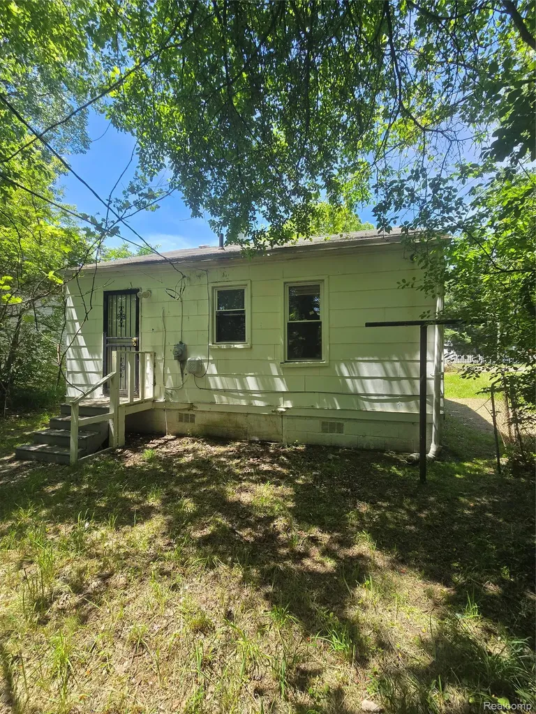 14336 Rockdale Street Detroit City MI 48223