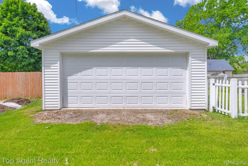 2714 Stone Street Port Huron City MI 48060