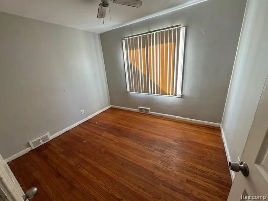 22641 Pembroke Avenue Detroit City MI 48219