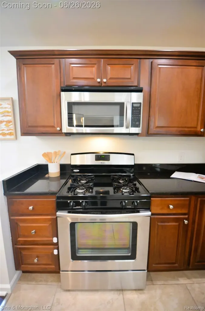 3012 Griffith Avenue Berkley City MI 48072