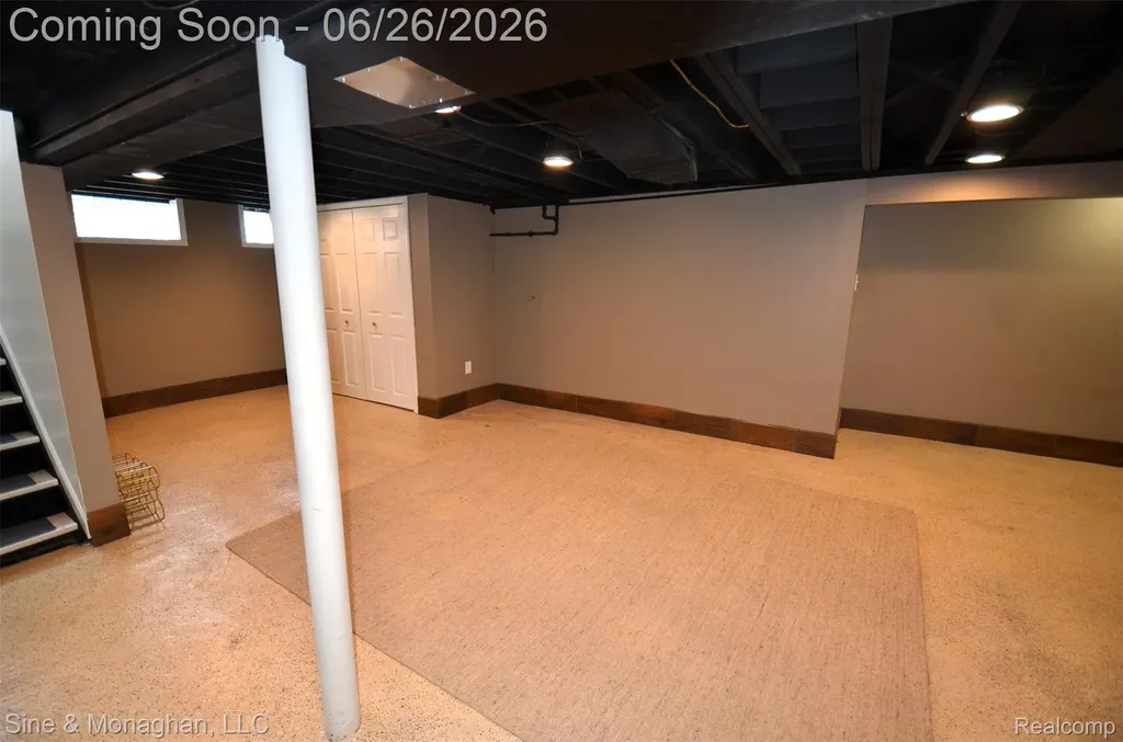 3012 Griffith Avenue Berkley City MI 48072