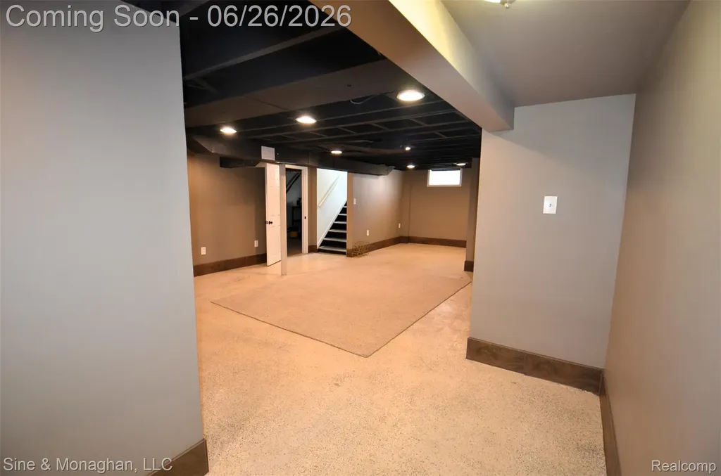 3012 Griffith Avenue Berkley City MI 48072