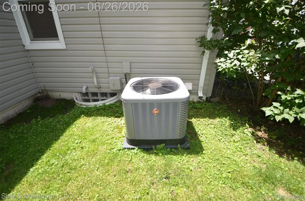 3012 Griffith Avenue Berkley City MI 48072