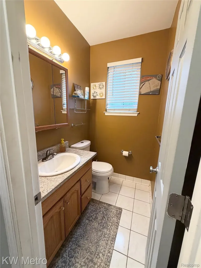 31113 7 Mile Road Livonia City MI 48152