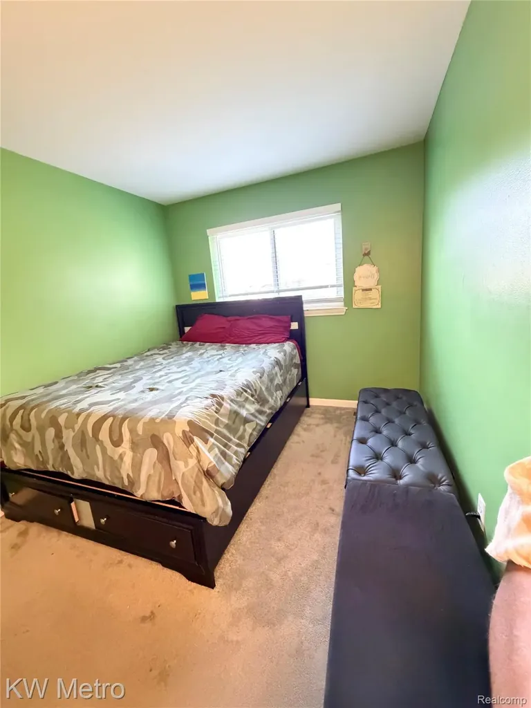 31113 7 Mile Road Livonia City MI 48152
