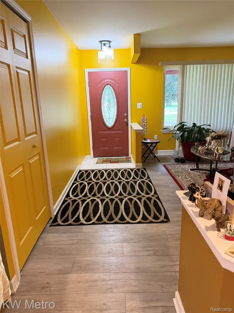 31113 7 Mile Road Livonia City MI 48152