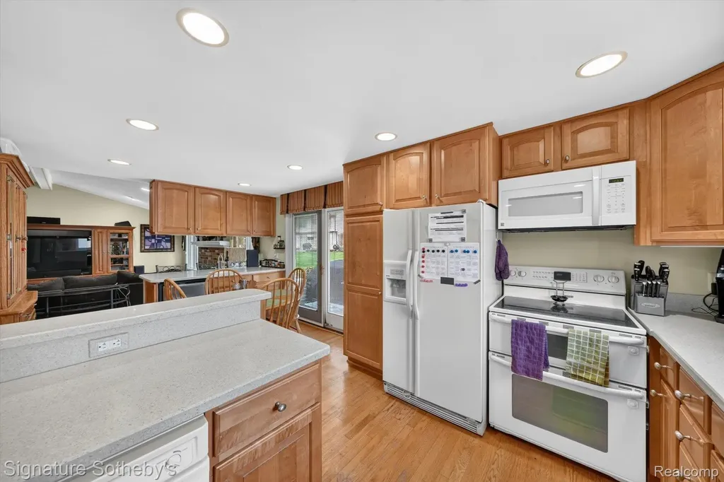 23499 Winthrop Court Novi City MI 48375