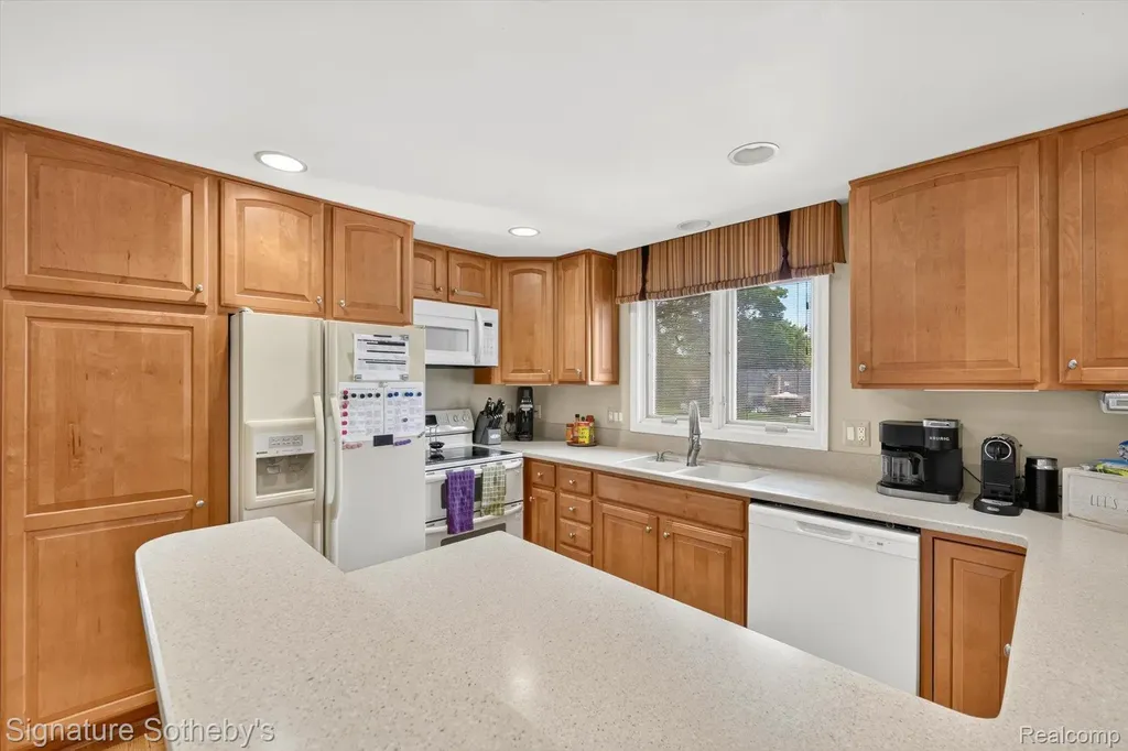 23499 Winthrop Court Novi City MI 48375